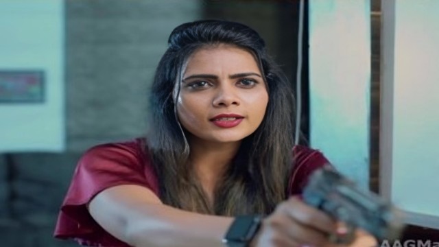 Chaalbaaz (2024) S01 E03 Aahaflix Hindi Hot Web Series