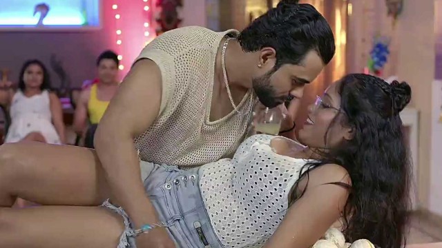 Bold is Gold (2025) S01 E05 funtyy Hindi Hot Web Series